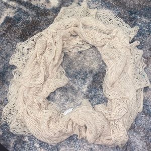 Never warn infinity scarf